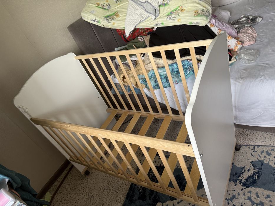 Продам кроватку детскую