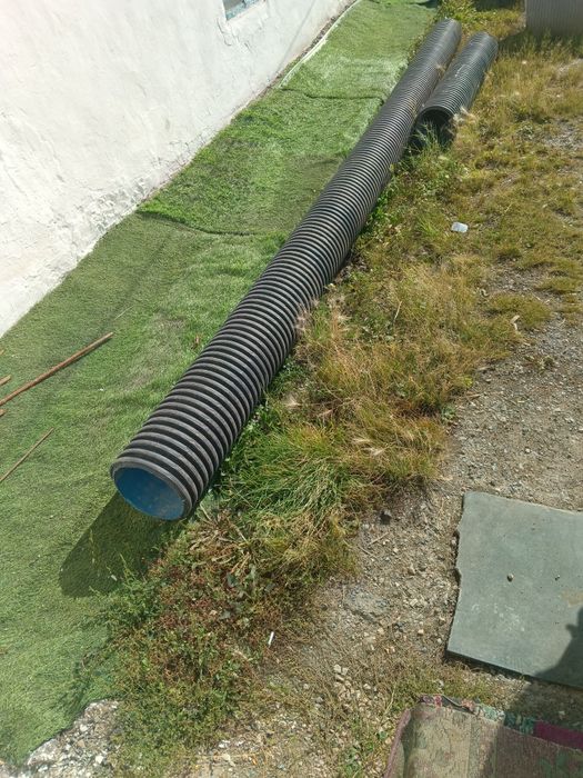 Продам канализационные трубы две