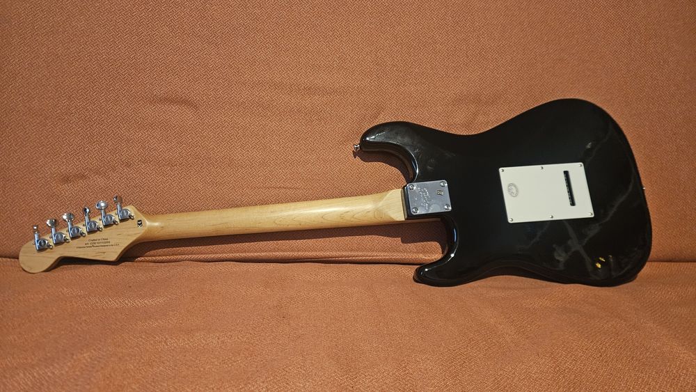 Squier Bullet Strat HSS by Fender