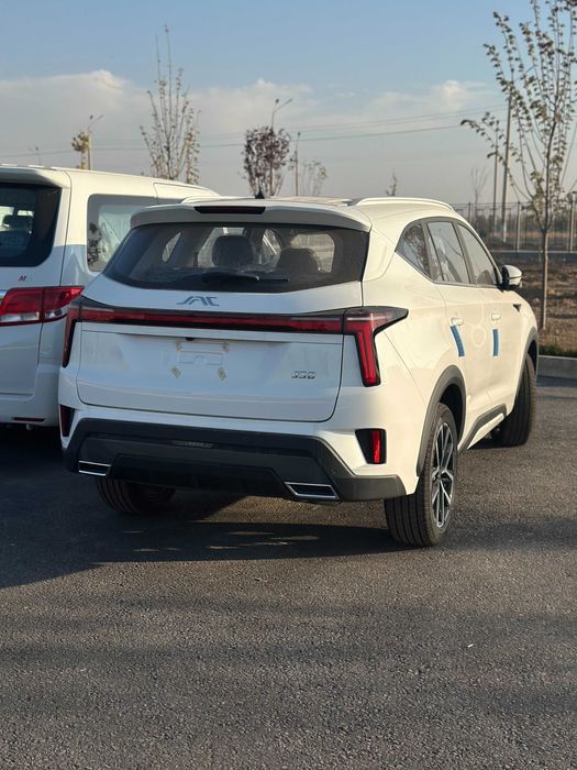 JAC JS8 sotuvda tayor