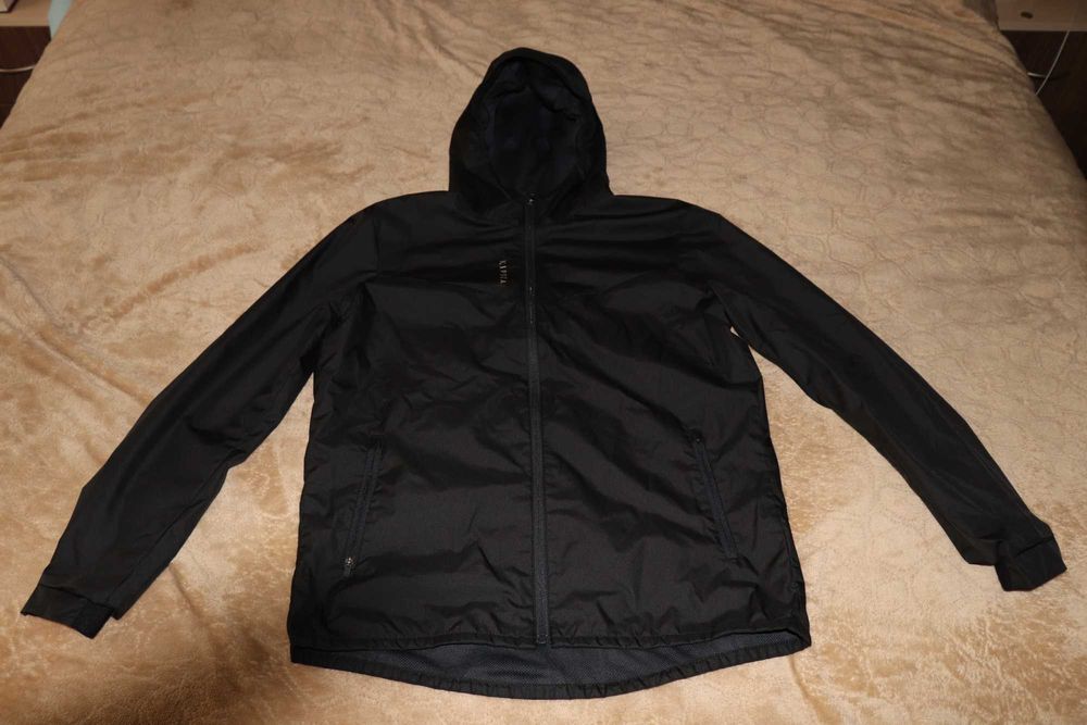 Decathlon Kipsta Boys Водоустойчиво яке 12-15 години размер S