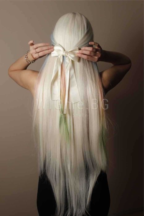 Дълга руса с цветни кичури лейс фронт перука Сара