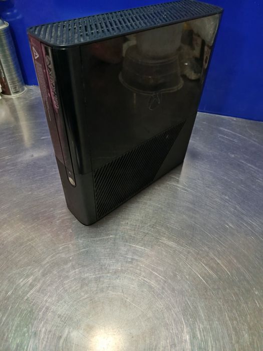 Xbox360-e freeboot (комплект + игры)