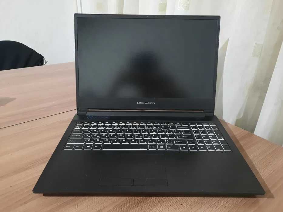 Игровой ноутбук Dream Machines 15.6" / 8 Гб / SSD 500 Гб / G1650Ti