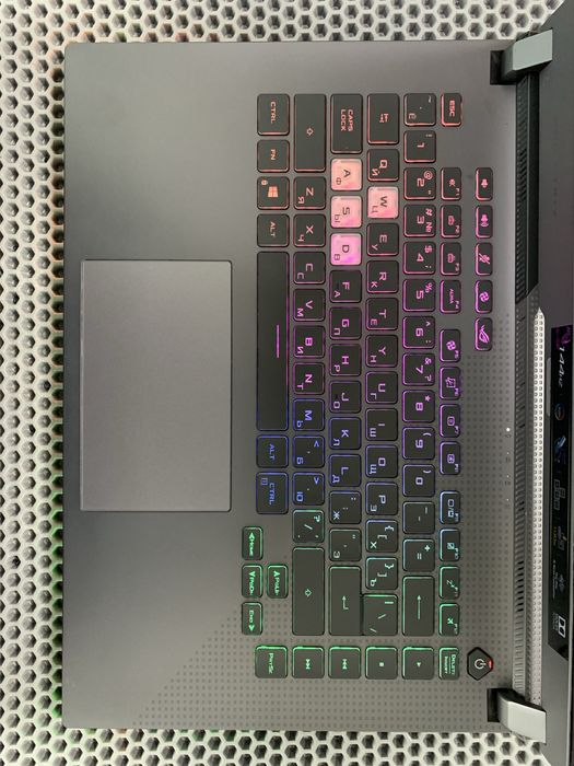 Игровой Asus ROG Strix G513. Ryzen 7.