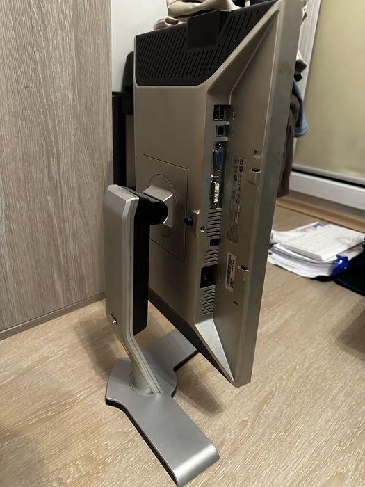 Монитор Dell 1908WFP