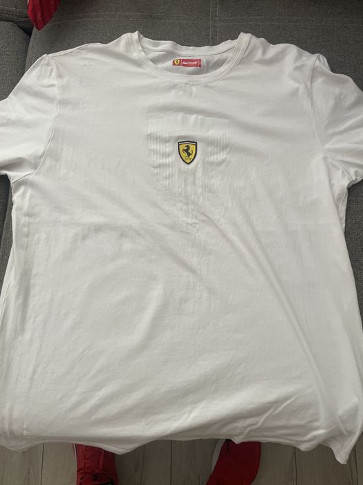 Tricou ferrari, prea mare de mine!!!