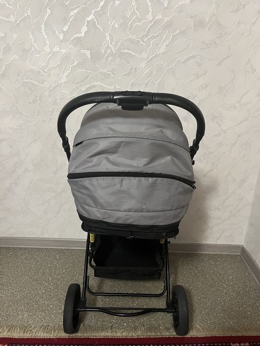 Коляска детская  в отличном состоянии