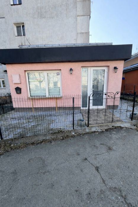 Vand spatiu comercial