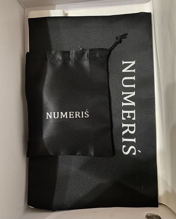 Adidasi numeris