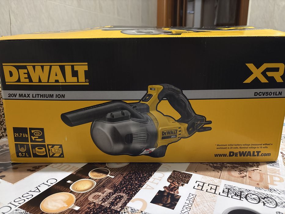 Продам пылесос  DeWalt