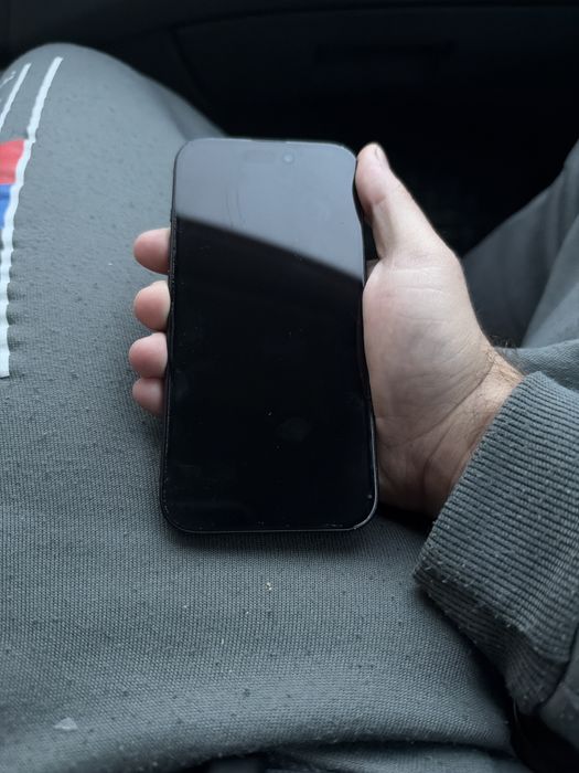 Vand iphone 15..