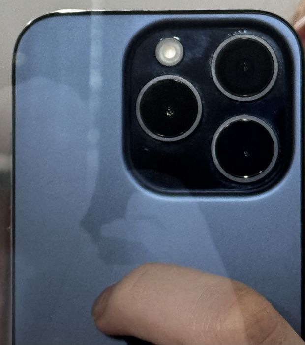 продам iphone 15 pro