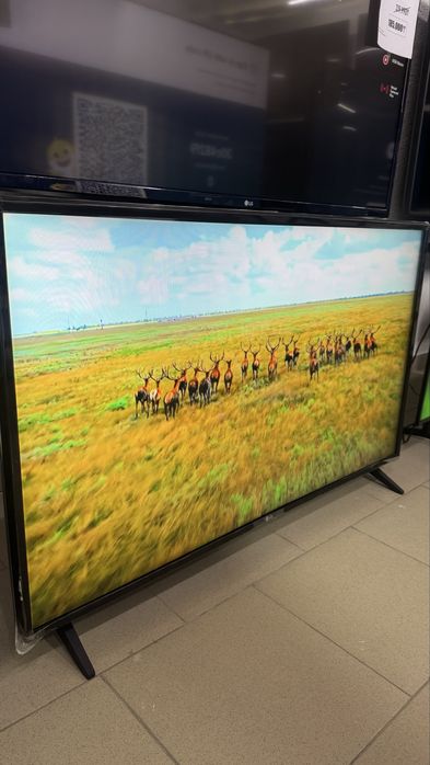 Телевизор LG 43LM5700PLA