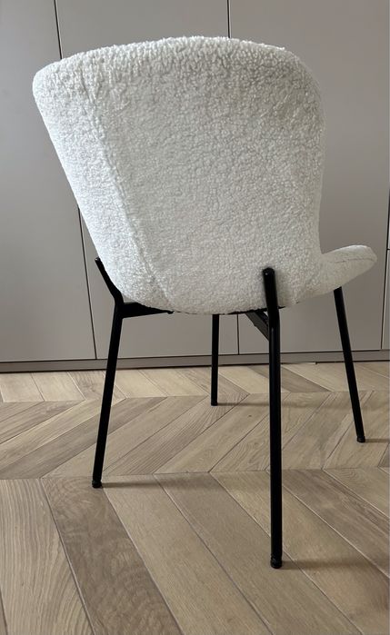 Set 2 scaune Jysk model Risskov catifea verde si scaun Mobexpert