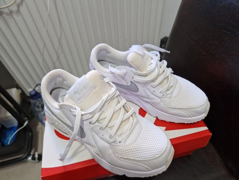 Adidasi Nike AirMax, marimea 36