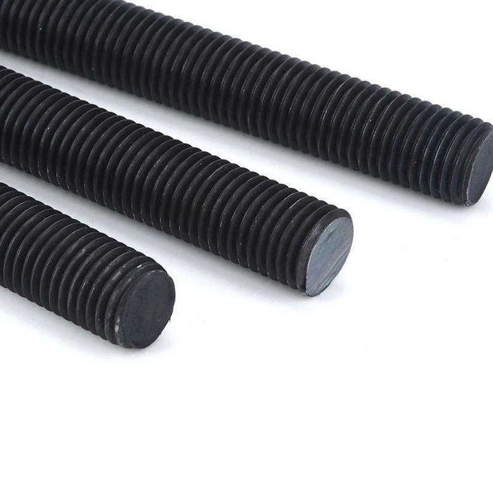 Шпилька стальная