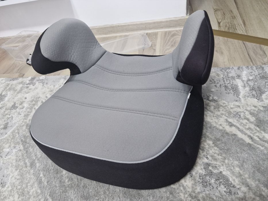 Adidasi si alte accesorii pentru copii