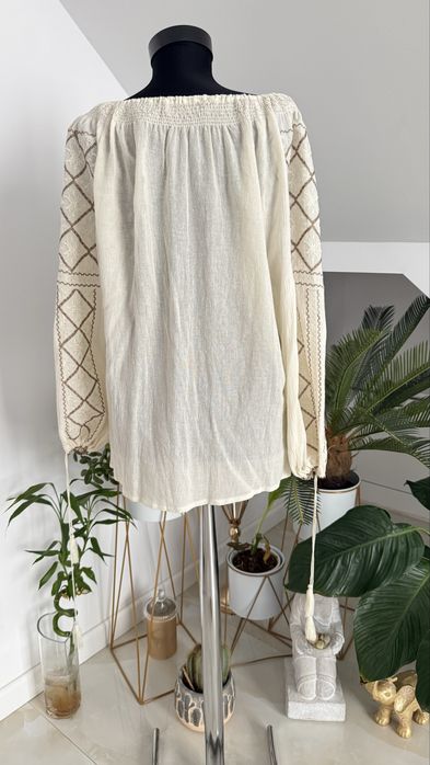 Ie traditionala marimea 38-40