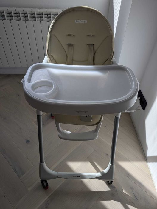 STARE EXCELENTA! Fara julituri, Curat- SCAUN de masa 2 in 1 PEG PEREGO Prima Pappa Zero Follow Me
