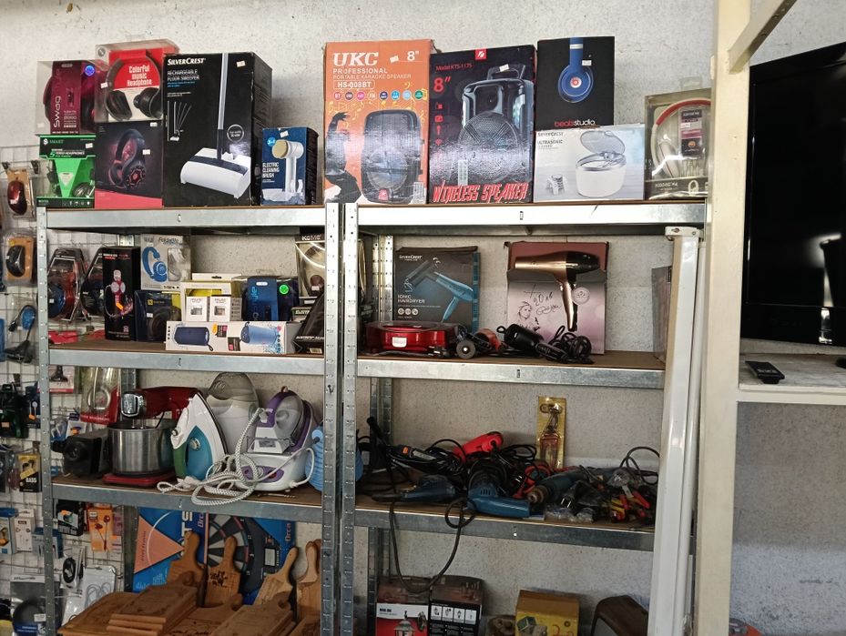 Продавам стока от неработещ магазин