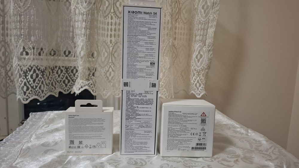 Часы редми watch s2 , xiaomi s4 и наушник самсунг buds core