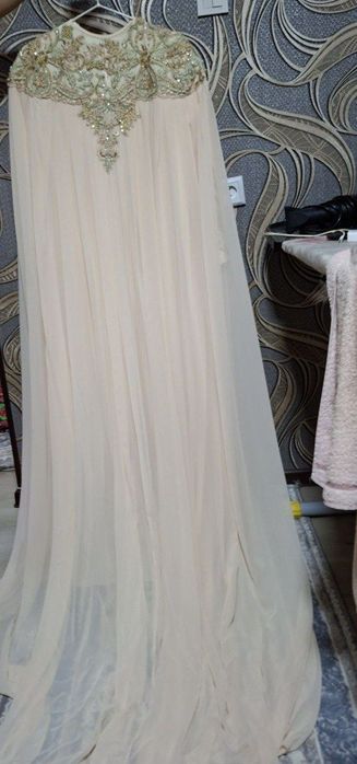 Kelin ko'ylak 1 martta kiyilgan o'ranganlar uchun rumoli ham bor