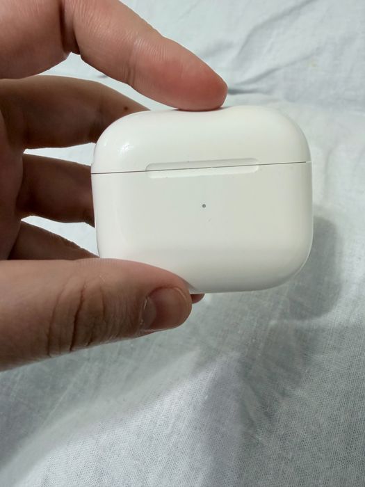 Продам  кейс AirPods 3