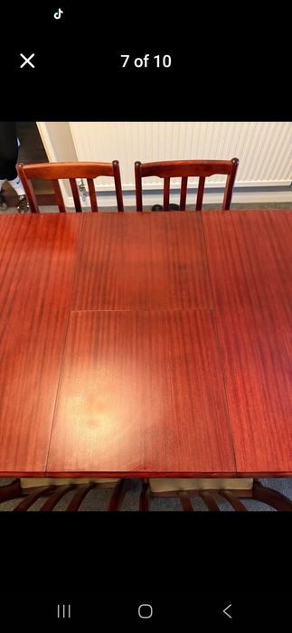 Масивна маса със 6 стола