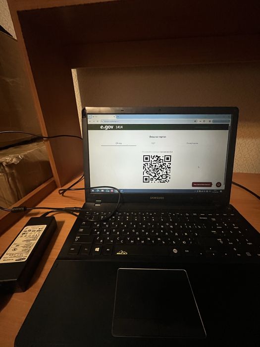 Продам ноутбук Самсунг рабочий