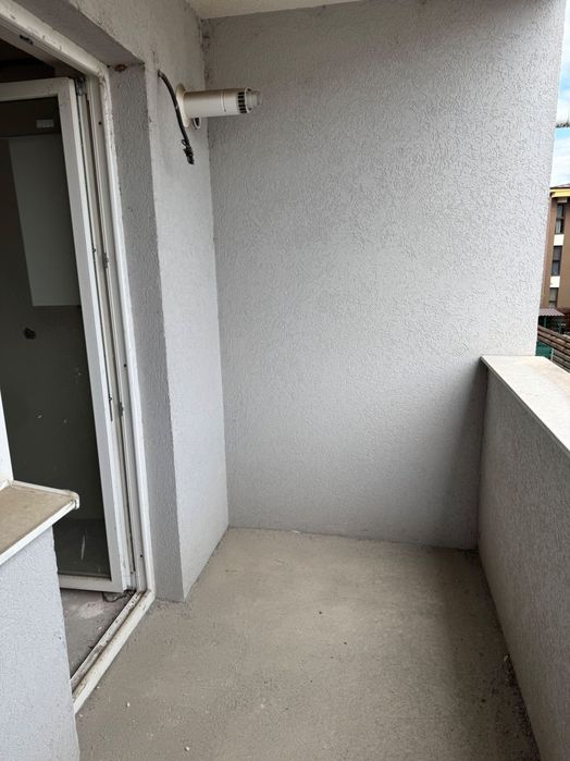 Vand apartament 3 camere Floresti jud Cluj semifinisat zona Terra( Sesul de Sus), apartamentul este situat la etajul 1