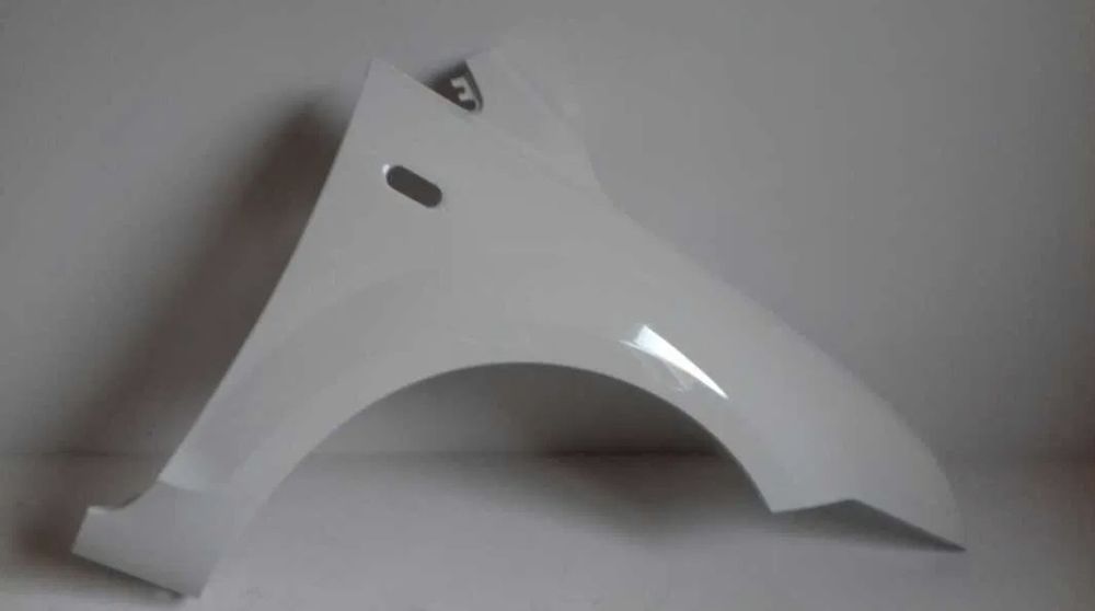 Aripa dreapta vopsita alb Frozen White Ford Focus 2 II 2004 - 2008