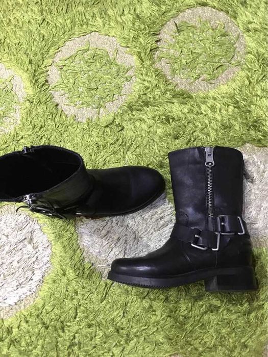 Cizme piele, nr 36,incaltate 3 ore
