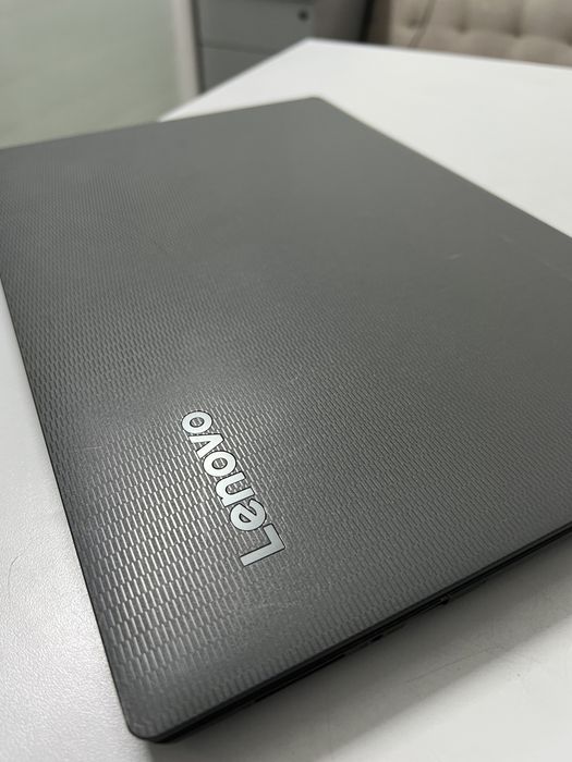 Laptop Lenovo V130 15IKB i5 8250U