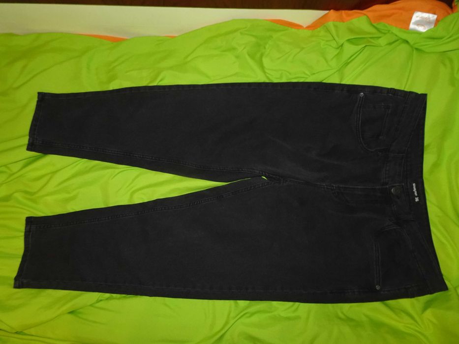 Комплект мъжки дънки, нови, размер W36, цвят: графитен + колан