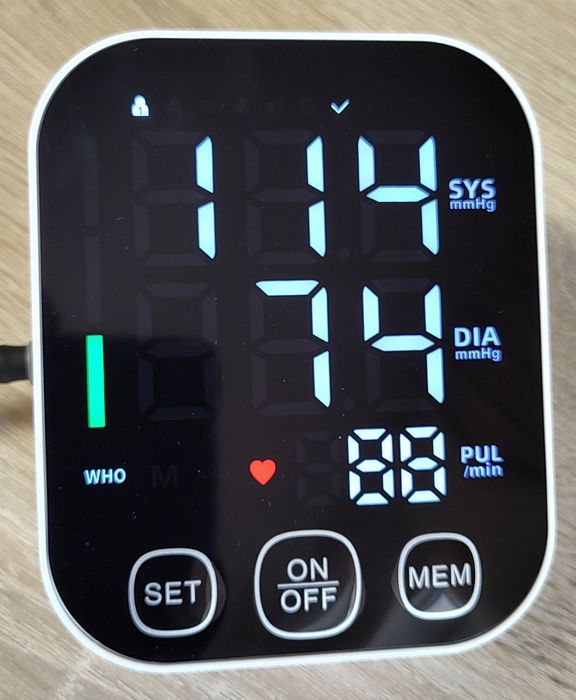 Tensiometru digital de braț reîncărcabil ecran LED iluminat NOU