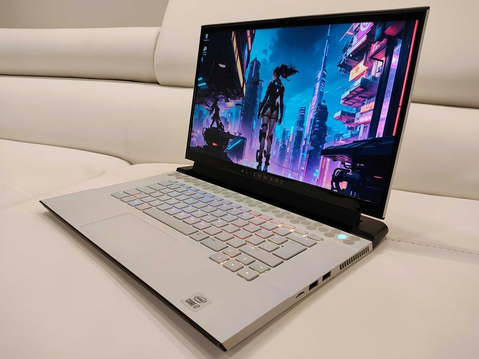 Laptop Gaming DELL Alienware, Intel Core i7-, ram 32 GB, NVIDIA GeForce RTX 3070 8GB, Windows 11