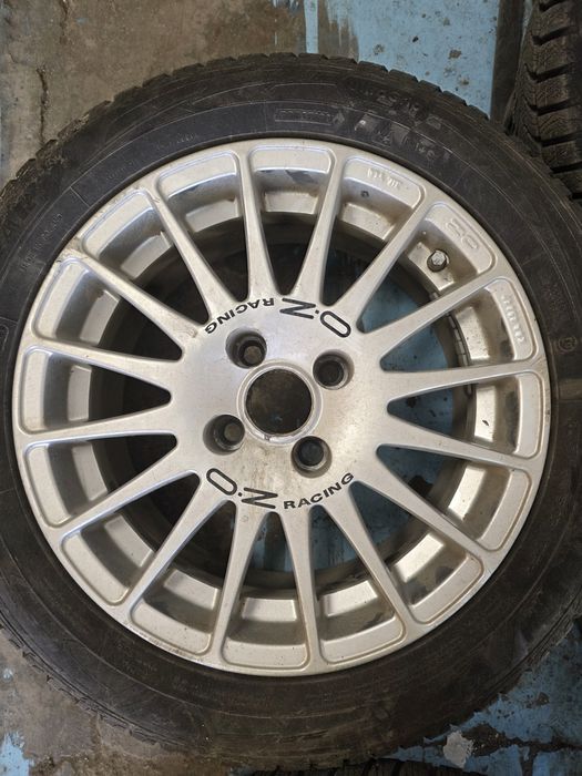15" OZ 4x100 със зимни гуми