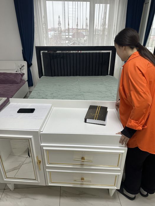 Продам спальный гарнитур