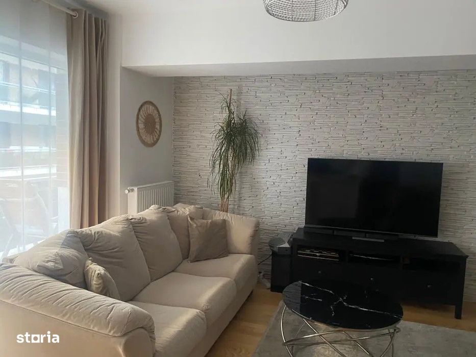 Apartament De Vânzare cu 3 Camere in Baneasa-petrom city sec.1
