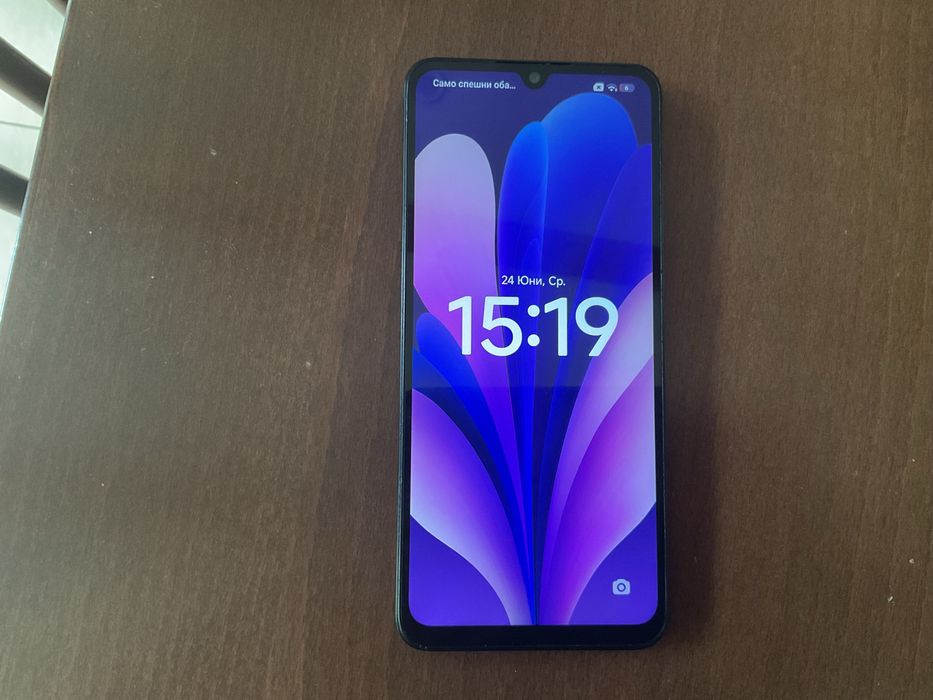 Продавам Xiaomi Redmi 14C 128GB с гаранция