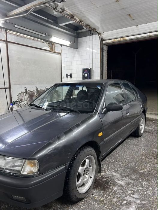 Продам Nissan Premier
