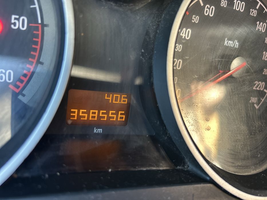 Opel astra H an 2006 km reali.