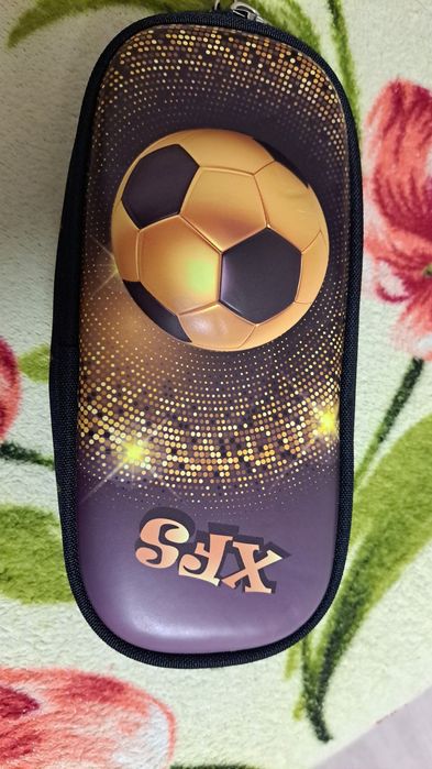 Продам рюкзак+пенал