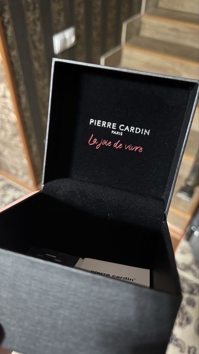 Часы кварцевые Pierre Cardin 42 mm.