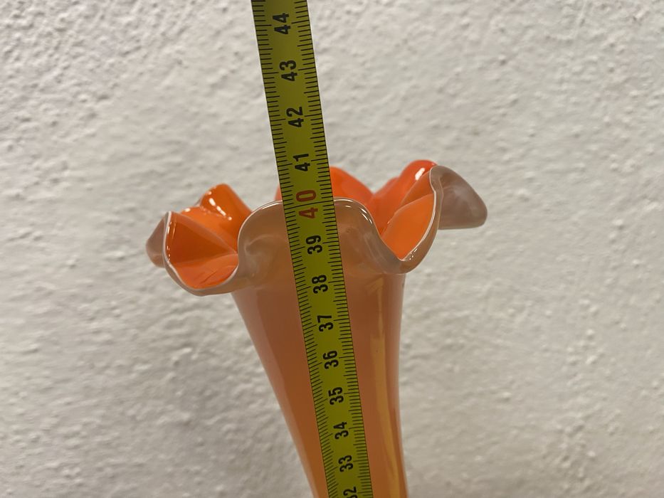 Италианска ваза от разноцветно разтопено стъкло мурано