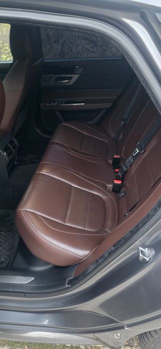 Jaguar XF 2016 • 2.0 Diesel R SPORT