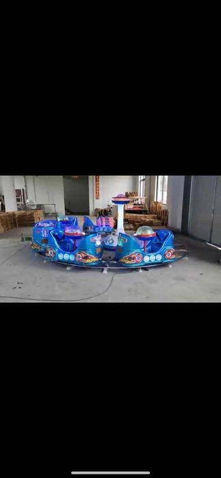 Atraksion karusellar batut poyez miks