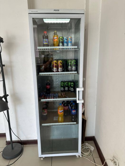 Продам холодильник для напитков.