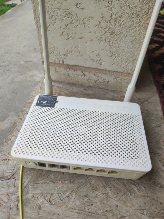 Sotiladi WIFI роутер HUAWEI HG8245H5 GPON